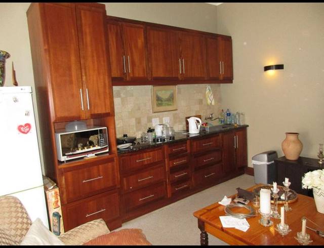 1 BEDROOM TOWNHOUSE FOR SALE IN RETIRE AT MIDSTREAM
